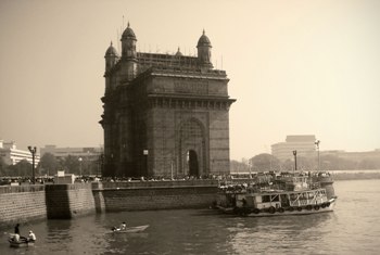 This photo of the Gateway to India at Mumbai (formerly Bombay) Harbor was taken by Asif Akbar from Mumbai.